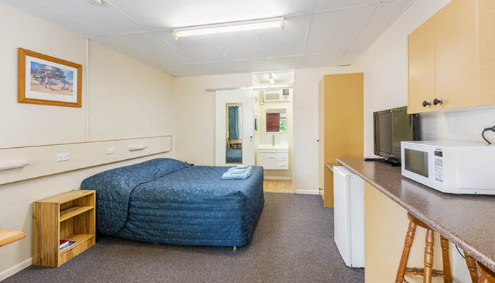 Queen Rooms